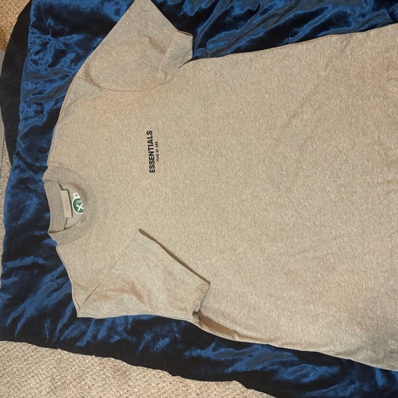 Fear of God Essentials T-Shirt never worn - Picture 4 of 4